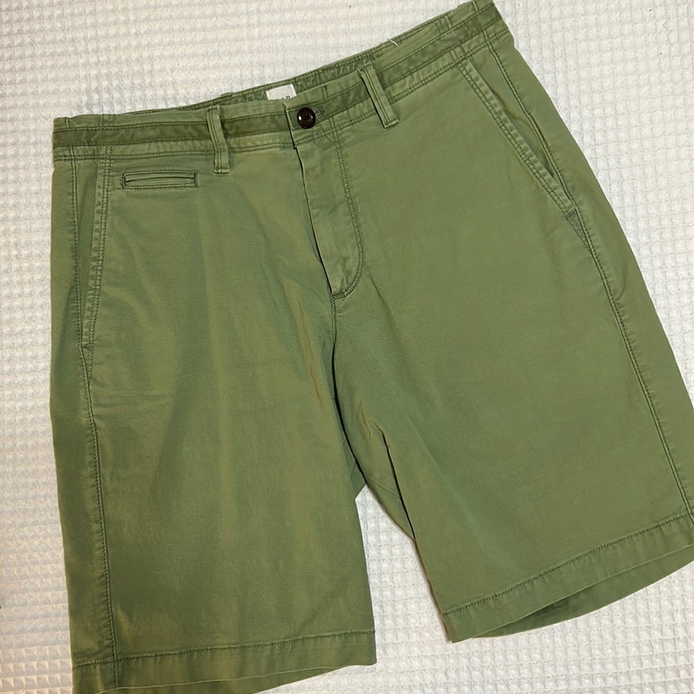 Men’s Gap Shorts